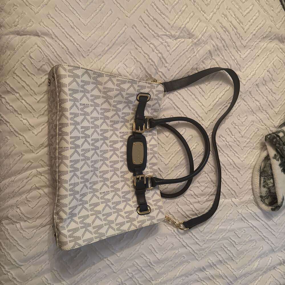 MICHAEL KORS Hamilton Signature Coated Canvas Large East West Tote